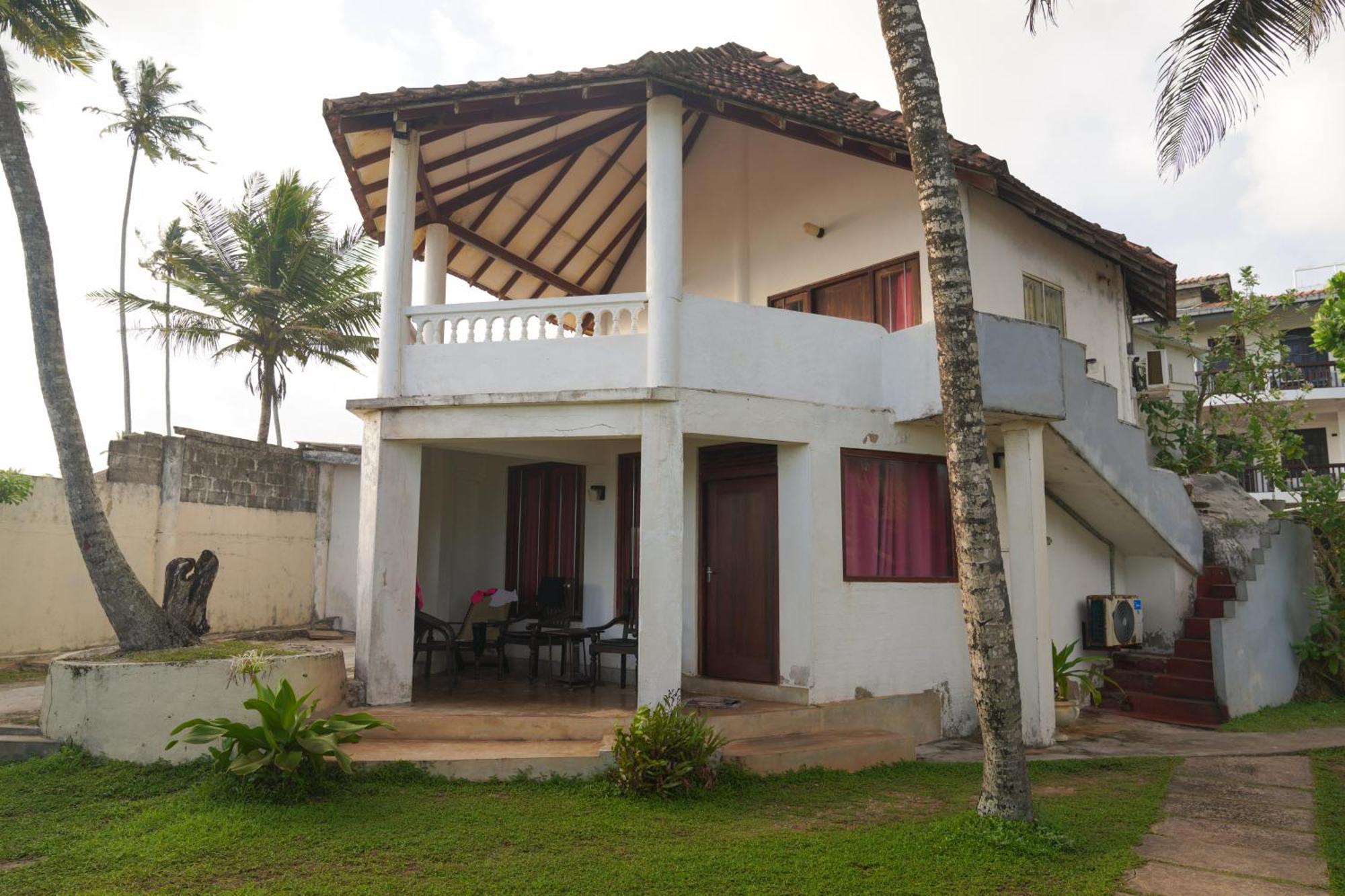Shanthi Beach Resort Unawatuna Eksteriør billede