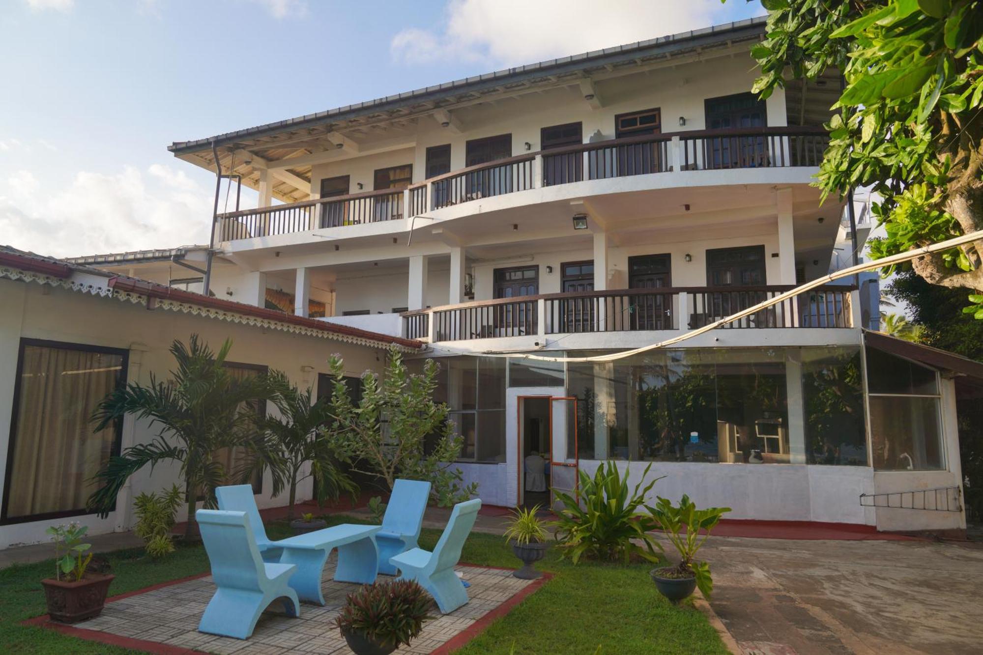 Shanthi Beach Resort Unawatuna Eksteriør billede