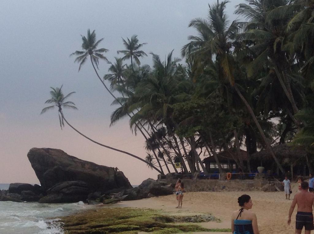 Shanthi Beach Resort Unawatuna Eksteriør billede