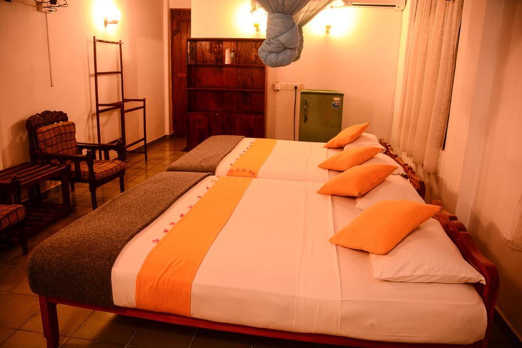 Shanthi Beach Resort Unawatuna Eksteriør billede