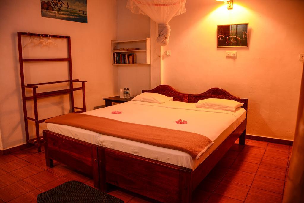 Shanthi Beach Resort Unawatuna Eksteriør billede