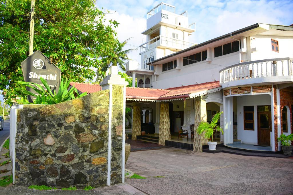 Shanthi Beach Resort Unawatuna Eksteriør billede