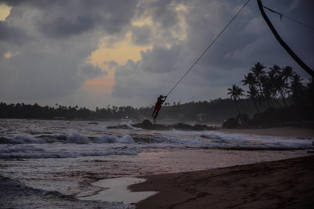 Shanthi Beach Resort Unawatuna Eksteriør billede