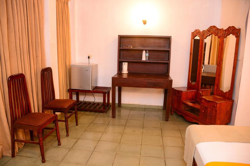 Shanthi Beach Resort Unawatuna Eksteriør billede