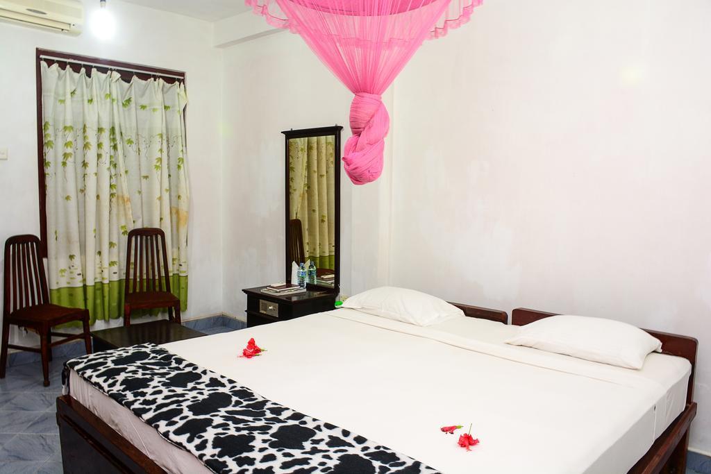 Shanthi Beach Resort Unawatuna Eksteriør billede