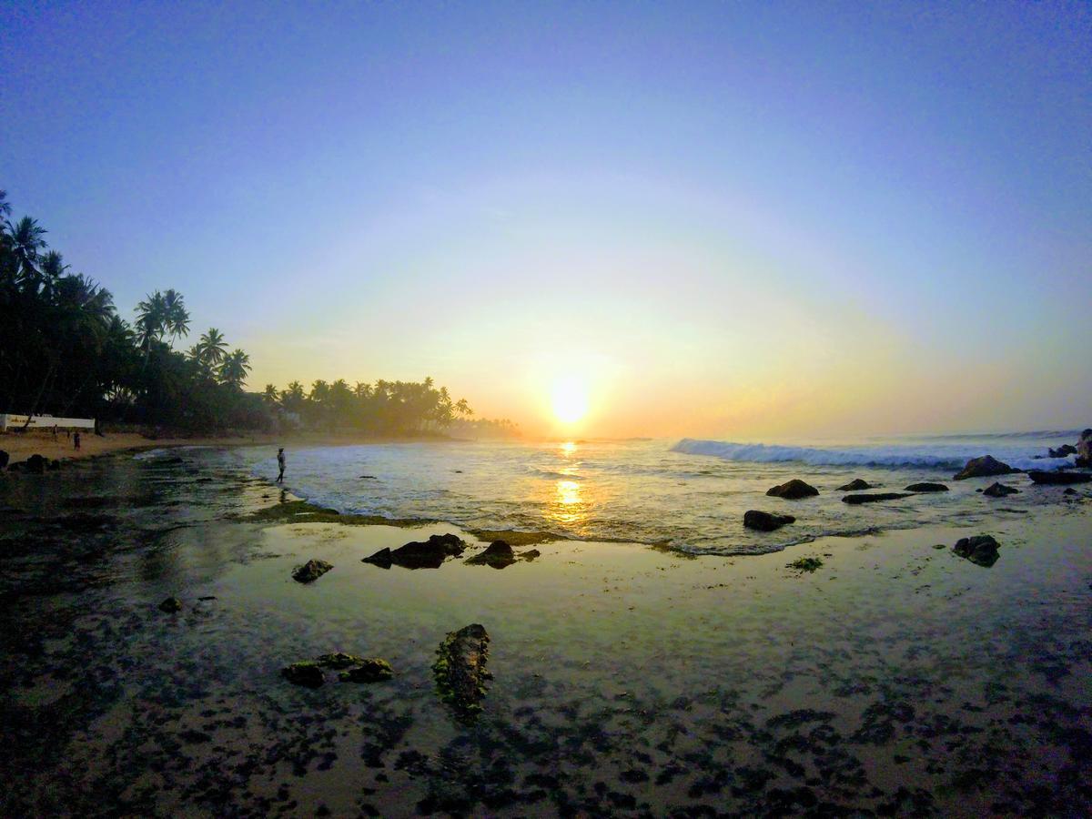 Shanthi Beach Resort Unawatuna Eksteriør billede